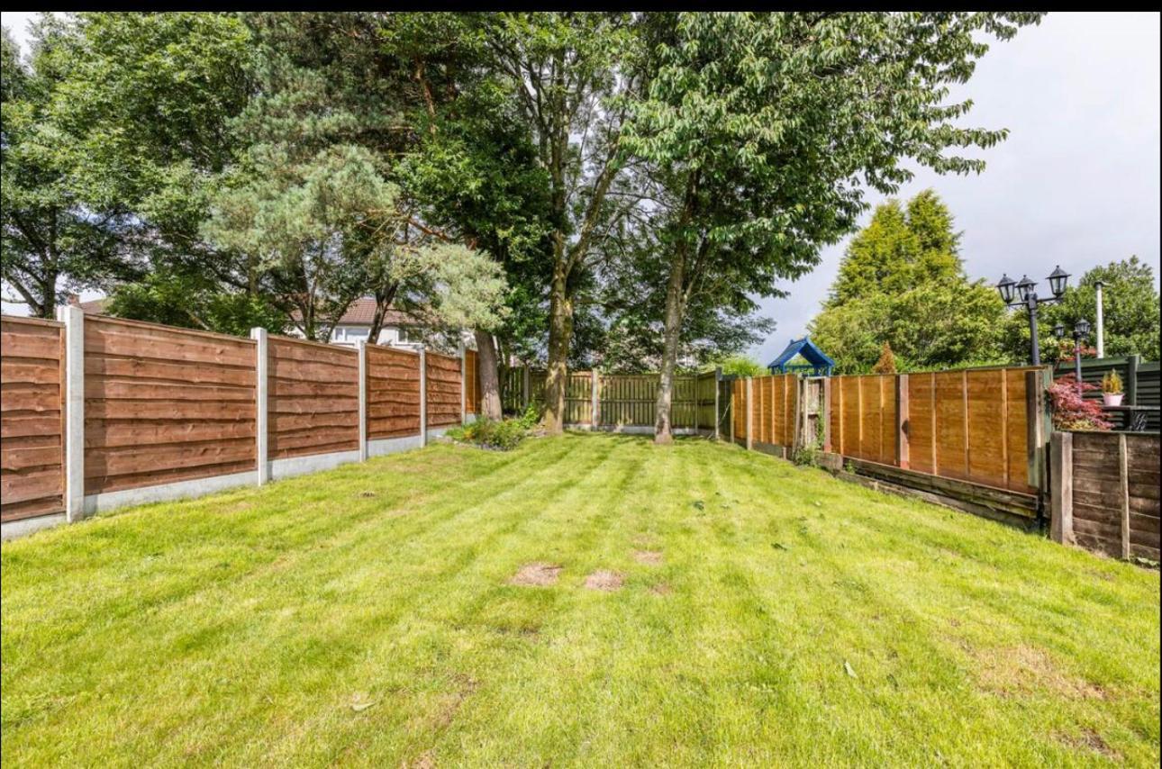 Entire Charming 5-Bed House In Darwen Blackburn Bb1 Free Parking Roadside Rishton Buitenkant foto